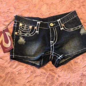 BRAND NEW true religion shorts